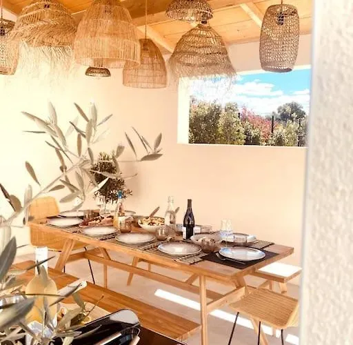 Moderne Entre Centre Et Nature * נים