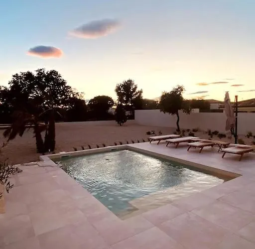 Moderne Entre Centre Et Nature *