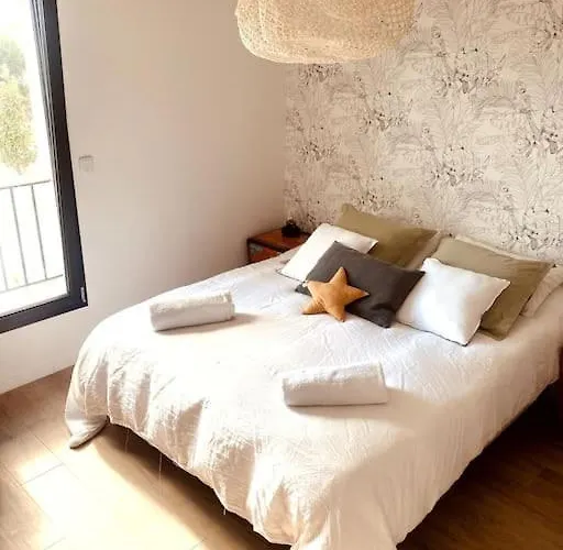 Moderne Entre Centre Et Nature נים